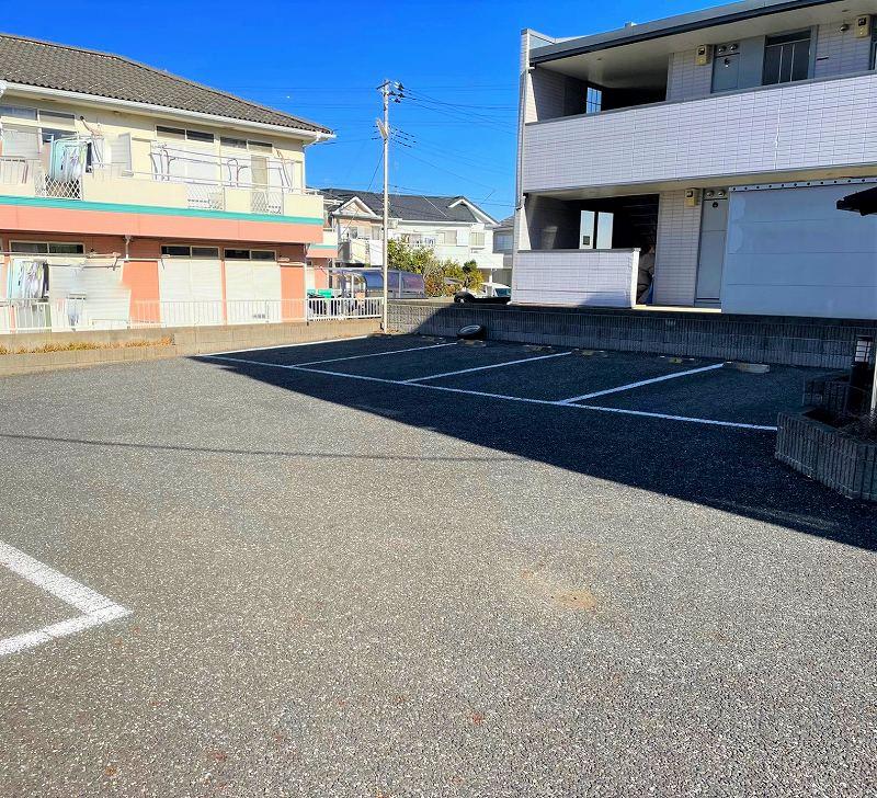 シティーD(36868)の外観・駐車場イメージ1枚目