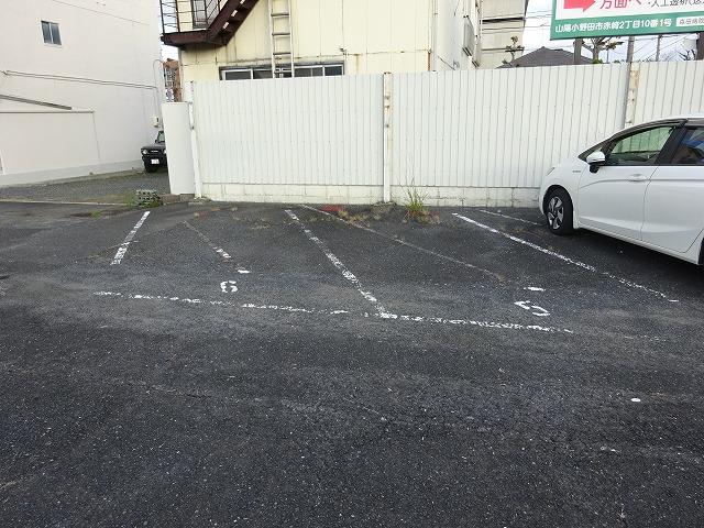 線﨑駐車場の外観・駐車場イメージ2枚目