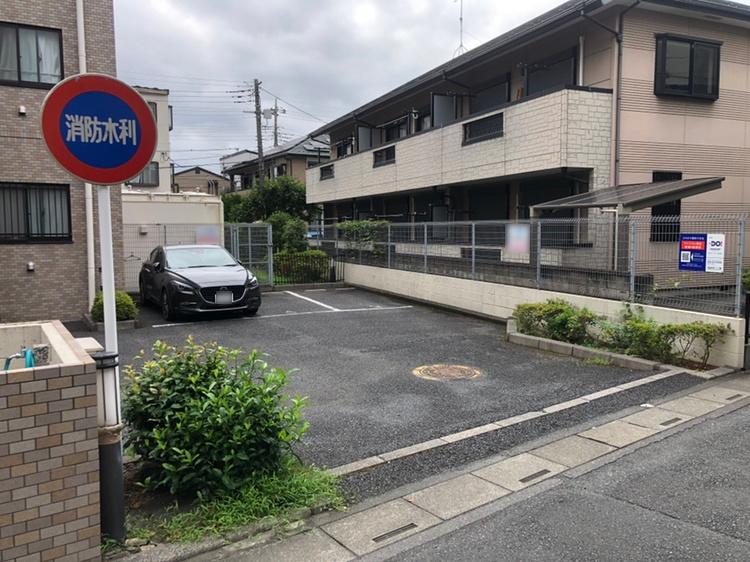 キャピタル草加敷地内駐車場の外観・駐車場イメージ2枚目