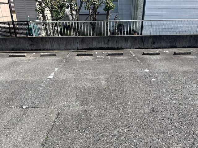 FKメゾンシャルムC駐車場の外観・駐車場イメージ3枚目
