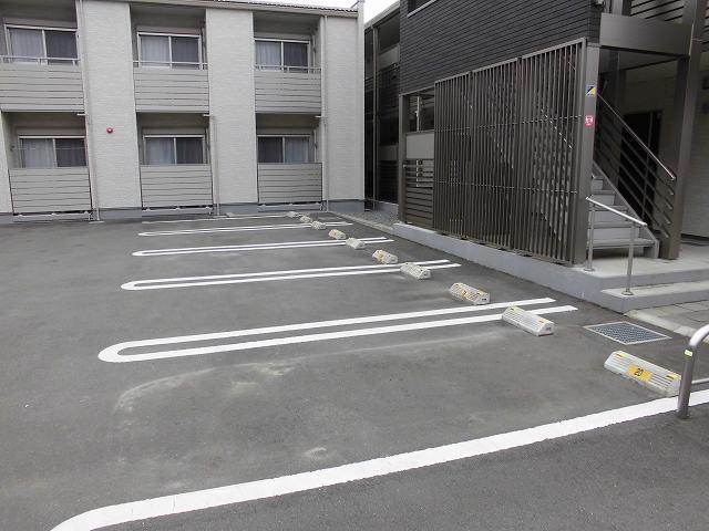 クレイノユーカリ 高見町(57611)の外観・駐車場イメージ1枚目