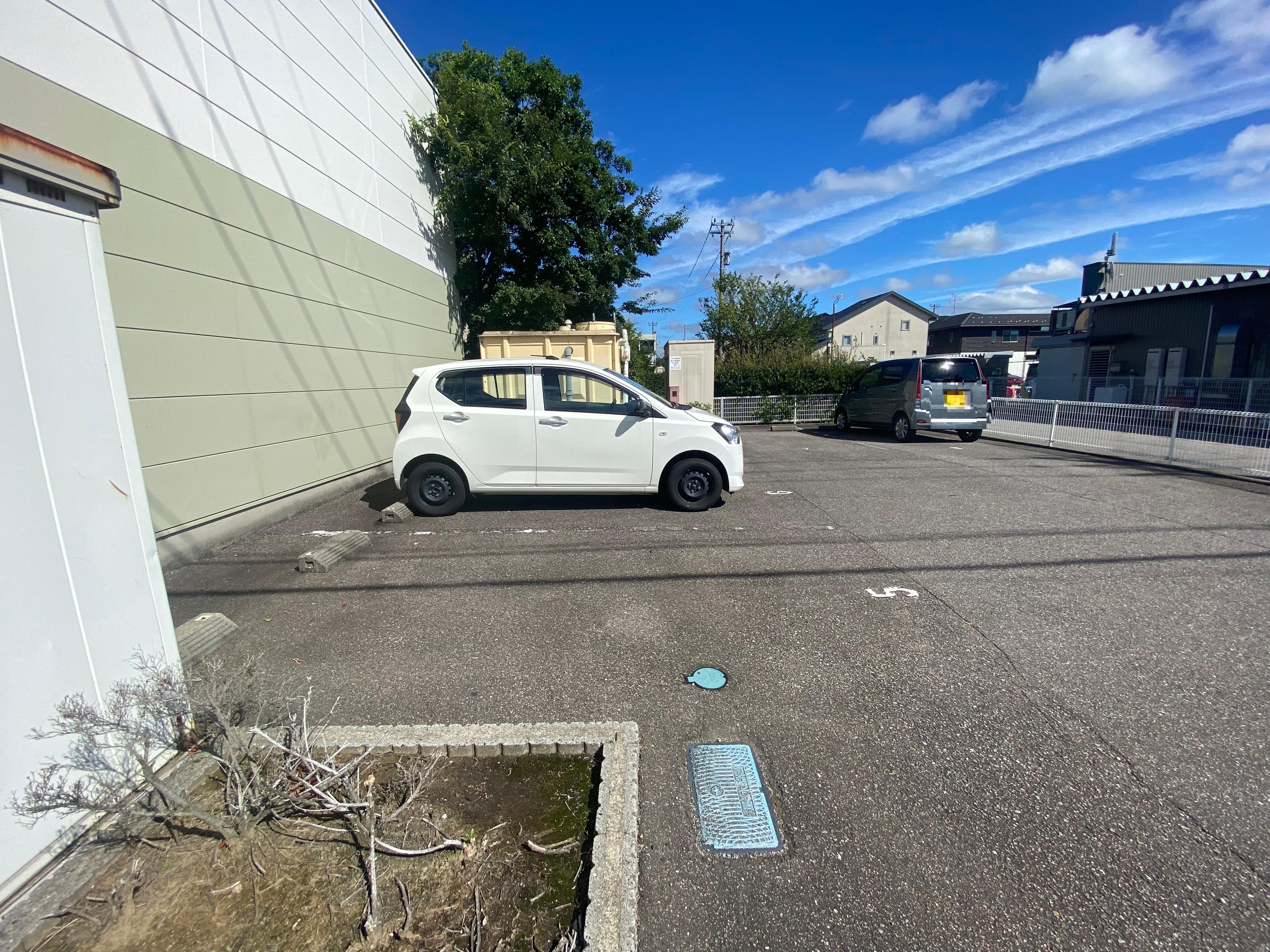 横浜Ⅱ(21388)の外観・駐車場イメージ1枚目