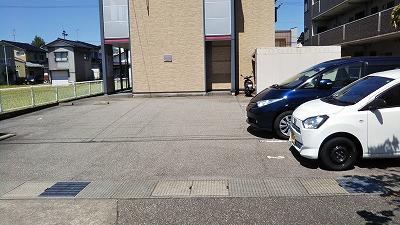 WISTERIA(28089)の外観・駐車場イメージ1枚目