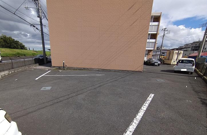 デルタ(18608)の外観・駐車場イメージ1枚目