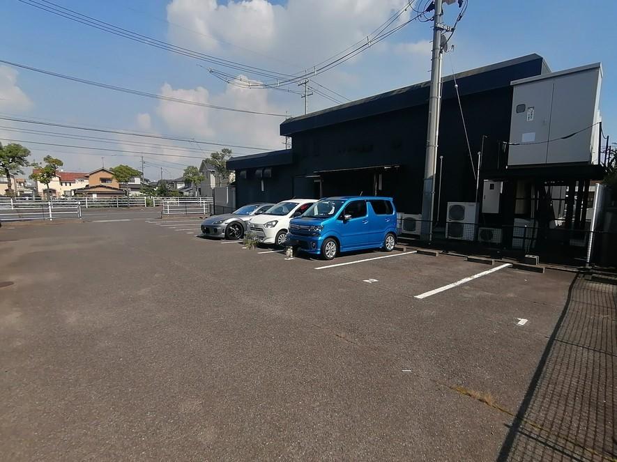 STELLA(10110)の外観・駐車場イメージ1枚目