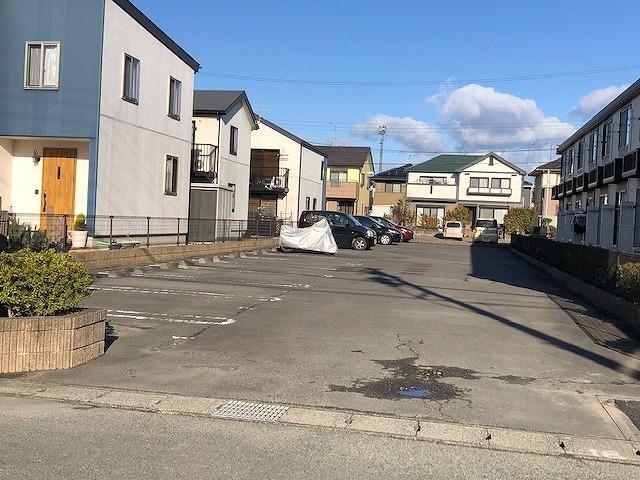 トゥモロー(27506)の外観・駐車場イメージ1枚目