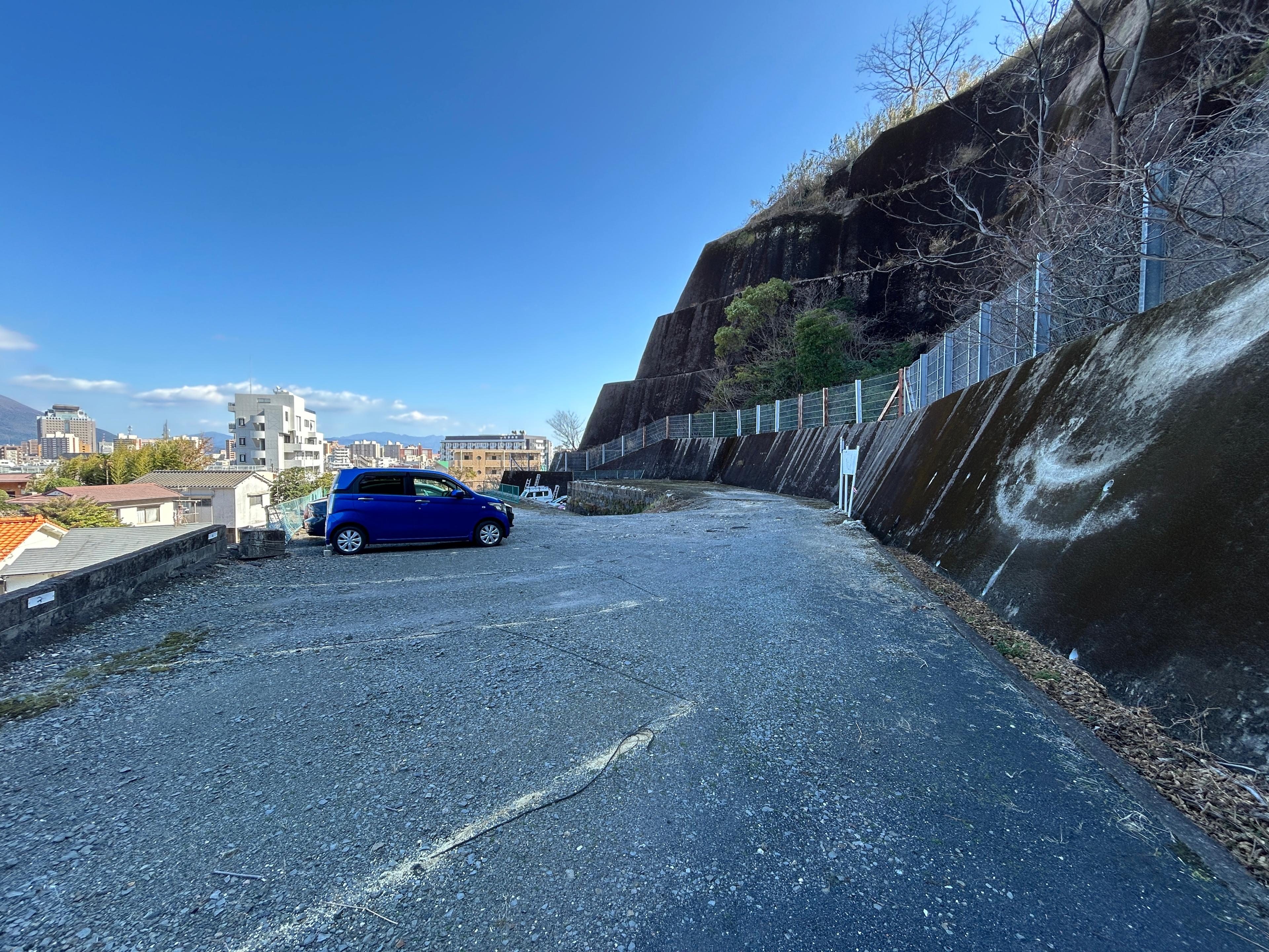 オート・スクウェアー郡元の外観・駐車場イメージ3枚目