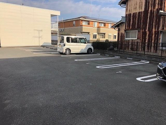 INABA(20163)の外観・駐車場イメージ1枚目