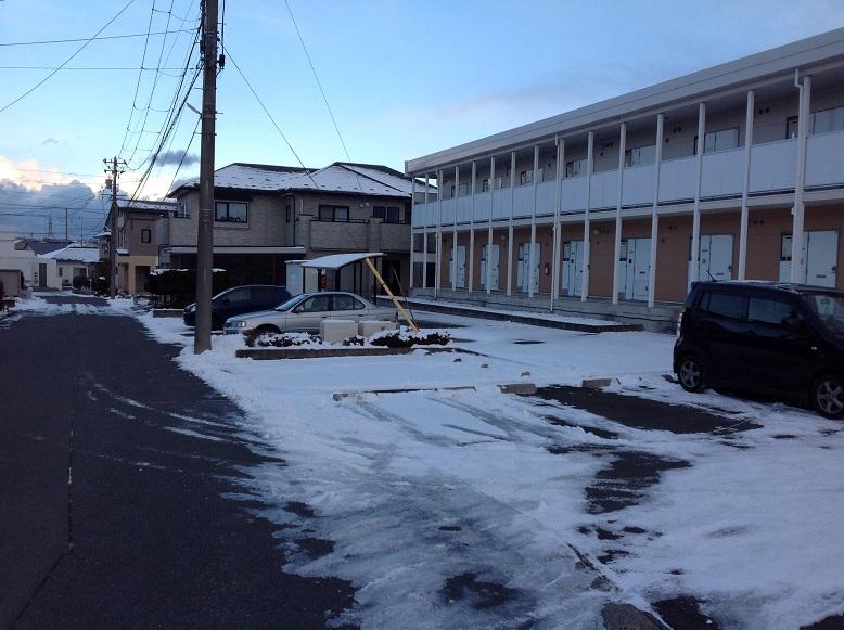 クローバー(18030)の外観・駐車場イメージ1枚目