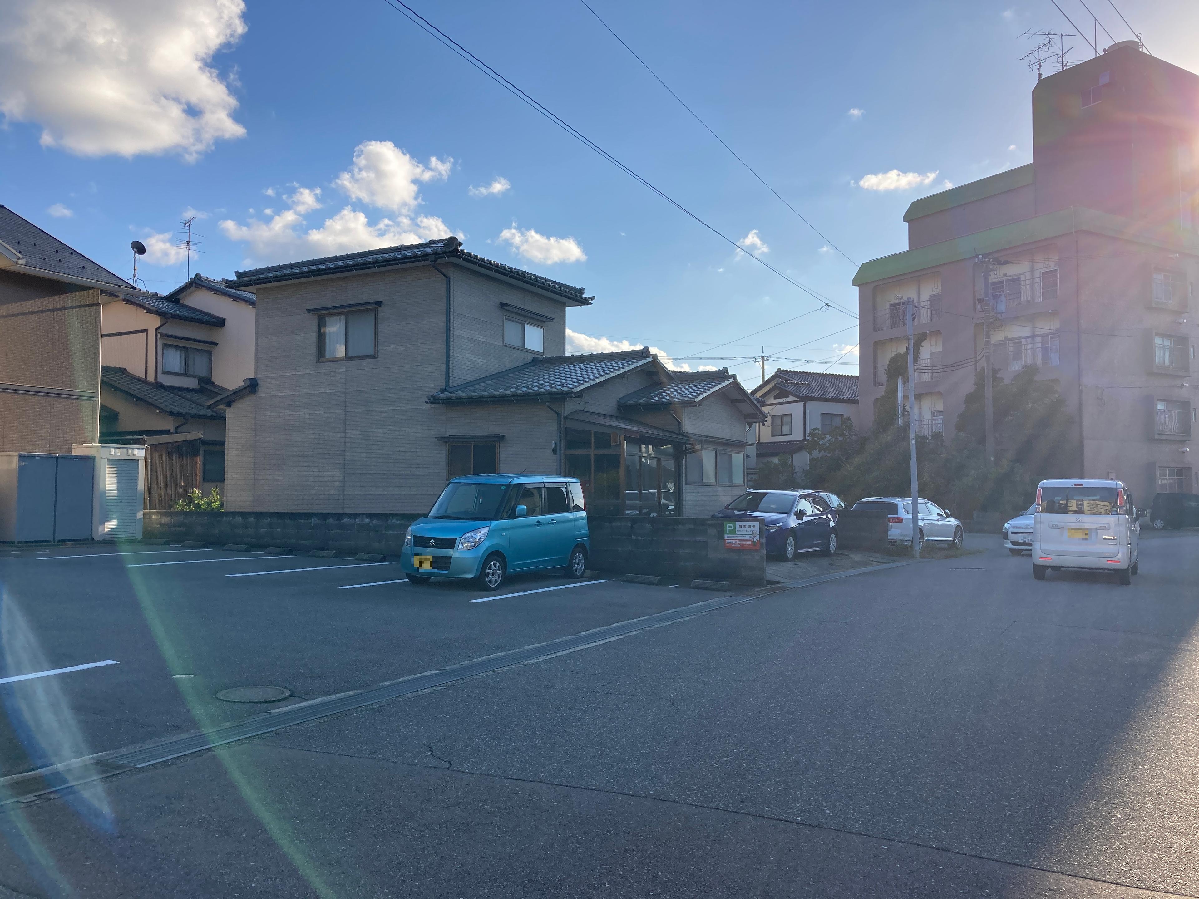 杉本パーキングの外観・駐車場イメージ3枚目