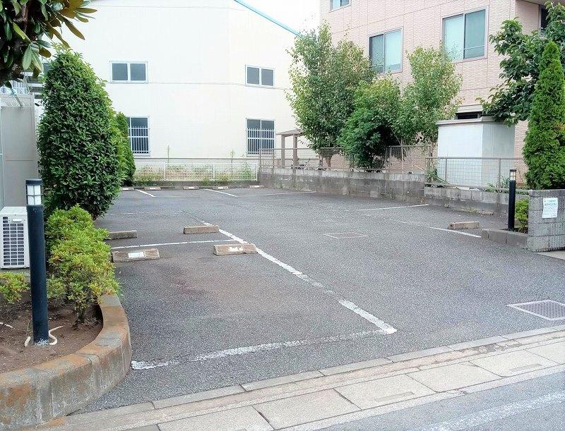 リバーハイム三郷(17644)の外観・駐車場イメージ1枚目