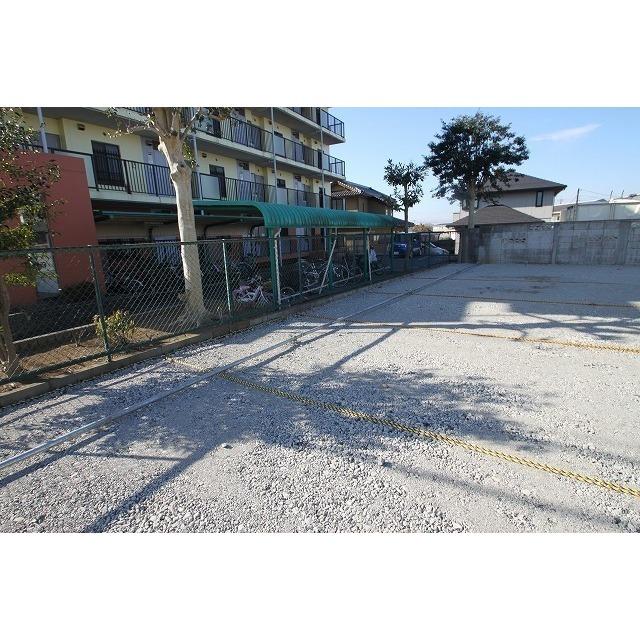 並木パーキング第2の外観・駐車場イメージ3枚目