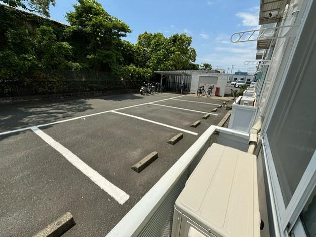 ワンリバー(23786)の外観・駐車場イメージ1枚目