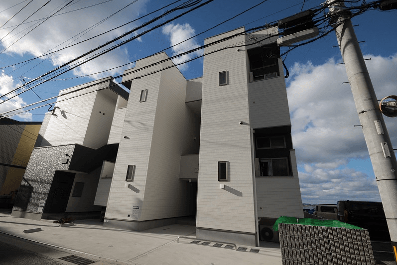 CB和白ヒナタの外観・駐車場イメージ1枚目