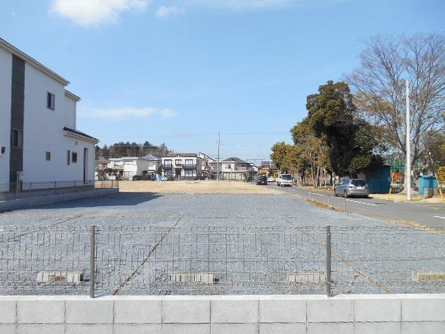 乙戸南下村駐車場の外観・駐車場イメージ1枚目