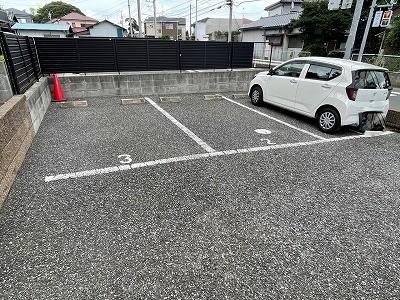 フローラガーデン(31107)の外観・駐車場イメージ1枚目