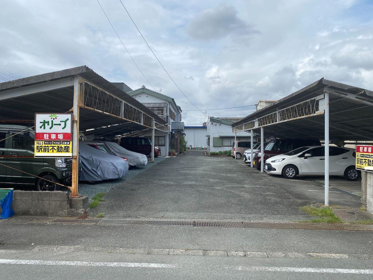 オリーブ月極駐車場の外観・駐車場イメージ1枚目