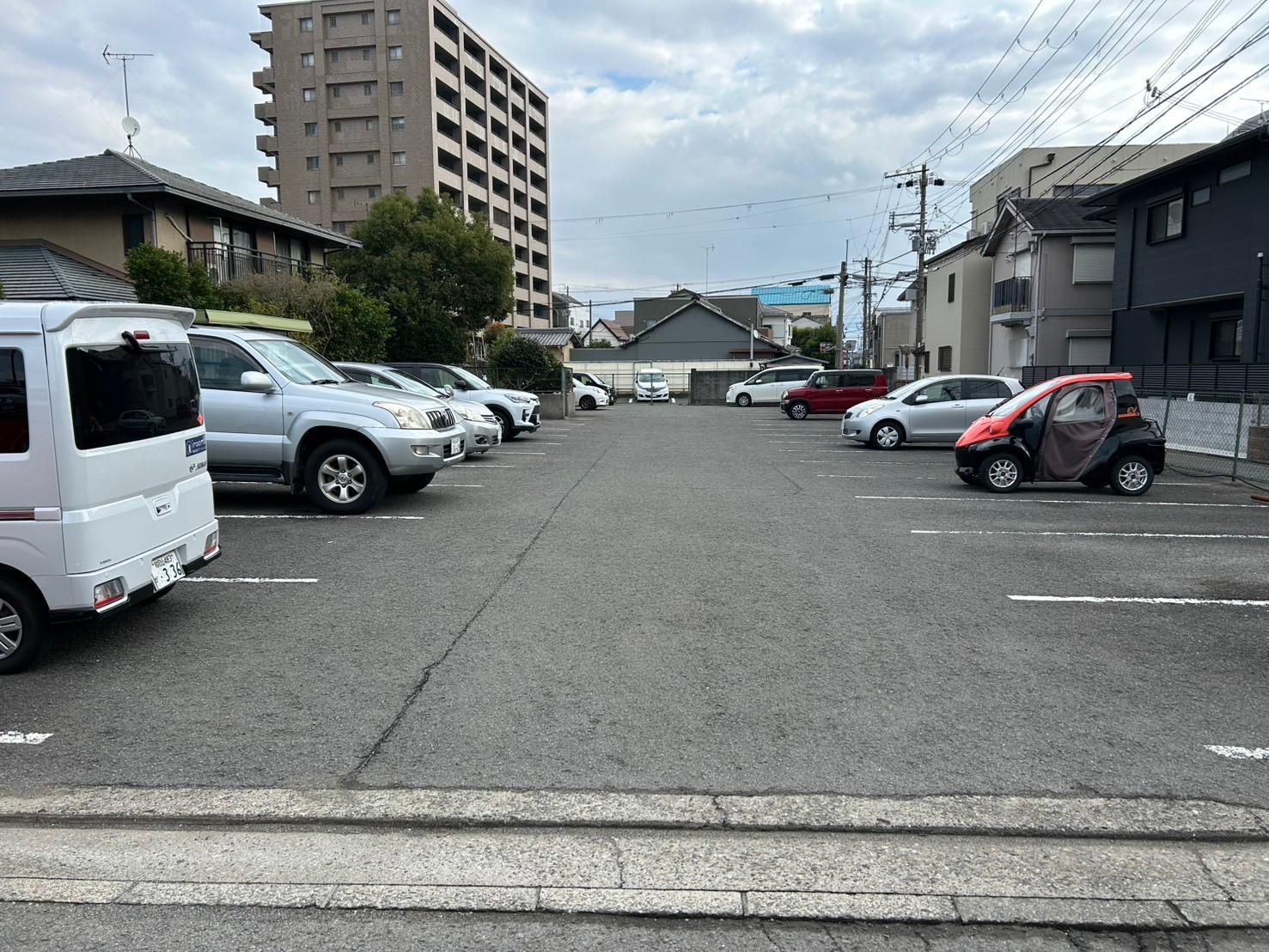 高松方駐車場の外観・駐車場イメージ1枚目
