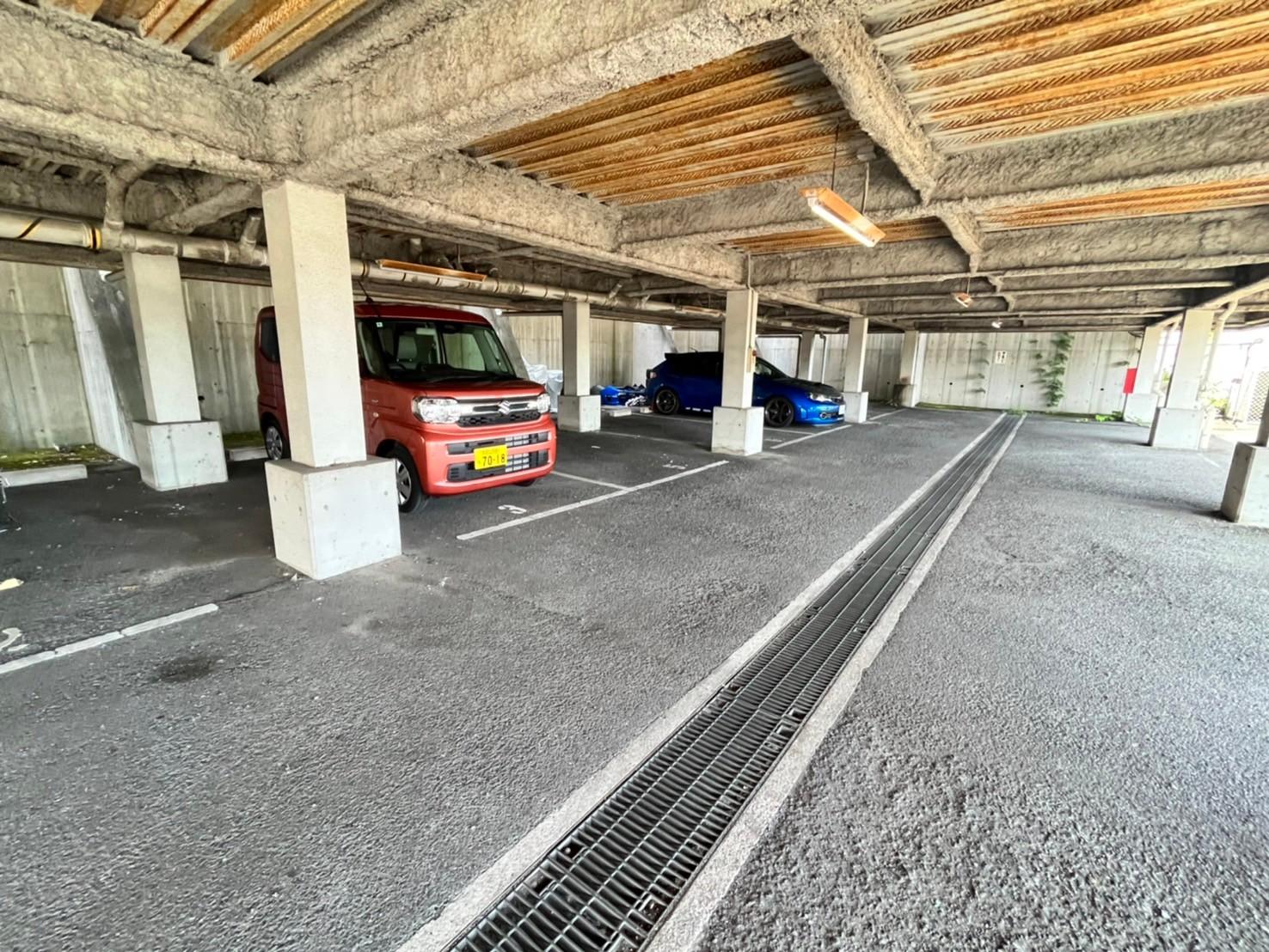 ISSA CASA駐車場の外観・駐車場イメージ2枚目