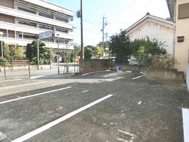 ワイズ・大宮 第6駐車場の外観・駐車場イメージ3枚目