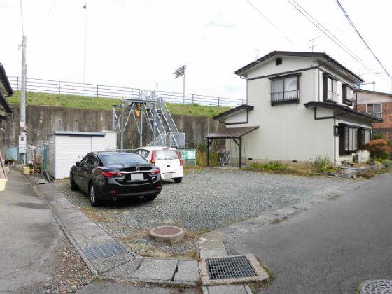 関口月極駐車場の外観・駐車場イメージ2枚目