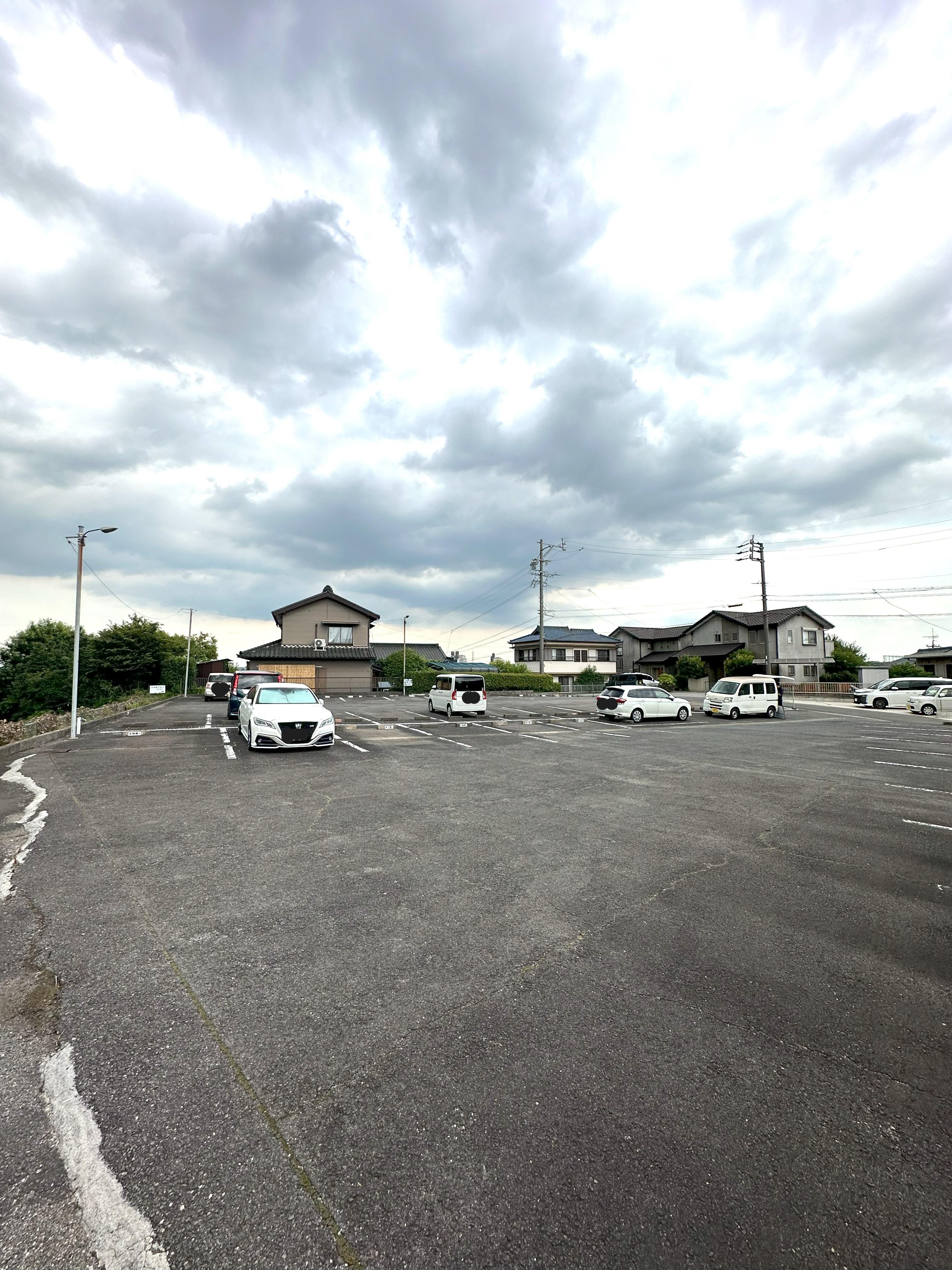 000050の外観・駐車場イメージ2枚目