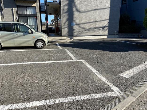 ベンデュール(44325)の外観・駐車場イメージ1枚目