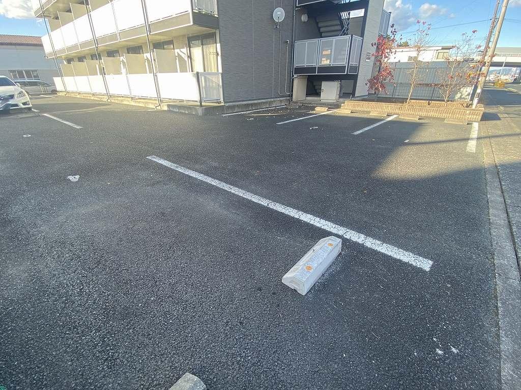 流通元町(36650)の外観・駐車場イメージ2枚目