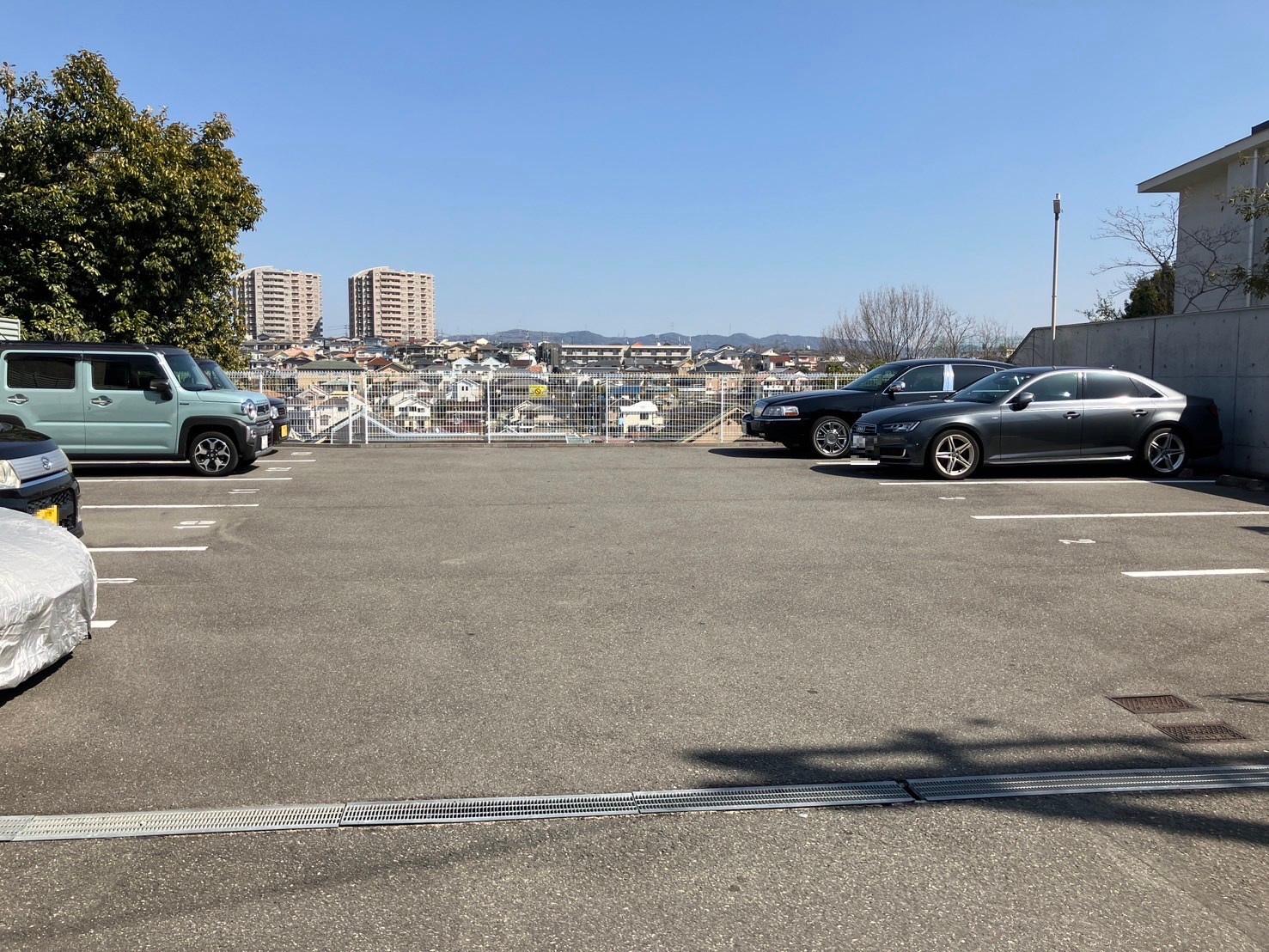 山之手ガレージの外観・駐車場イメージ3枚目