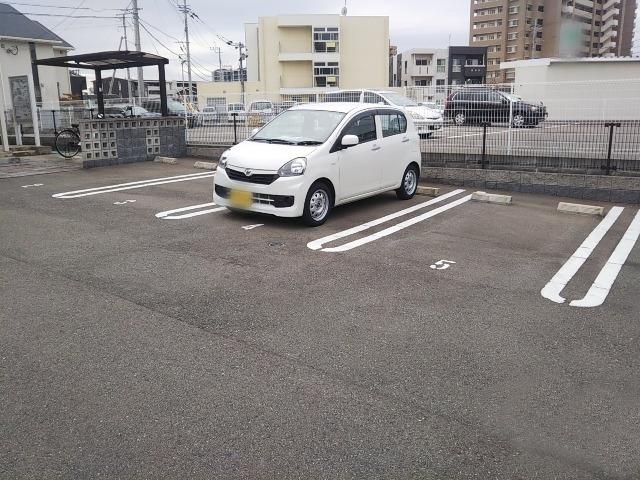 サンセレーナ(53356)の外観・駐車場イメージ1枚目