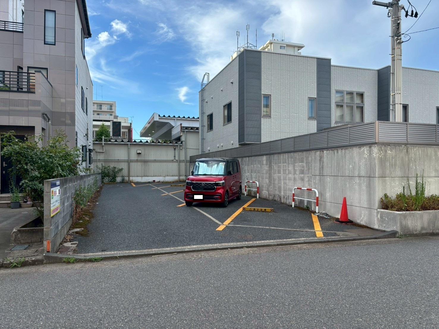 東大通パーキングの外観・駐車場イメージ1枚目