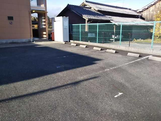 キヌガワ(22925)の外観・駐車場イメージ1枚目