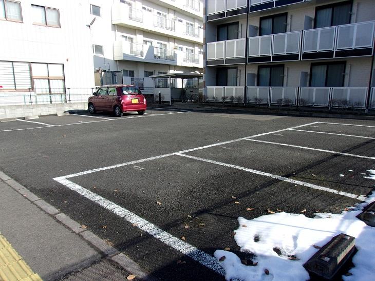 カヴェルナ(27284)の外観・駐車場イメージ1枚目