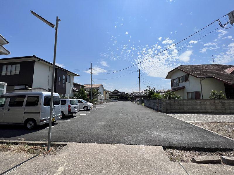 住吉(21160)の外観・駐車場イメージ2枚目