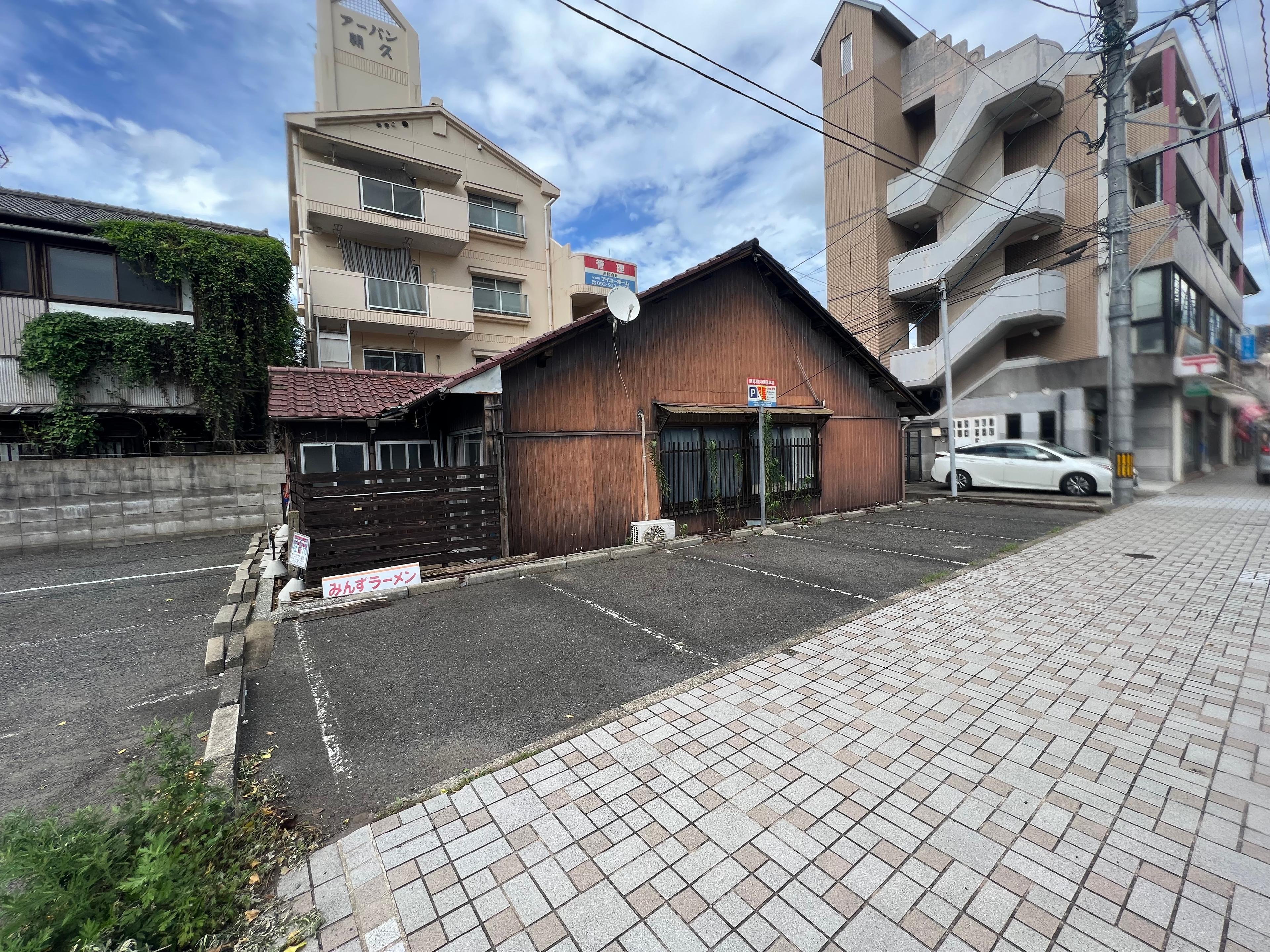 朝久駐車場の外観・駐車場イメージ1枚目