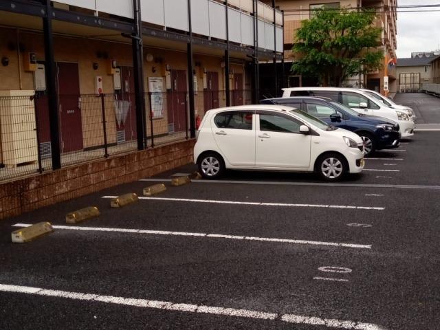 サンクエトワール(30489)の外観・駐車場イメージ1枚目