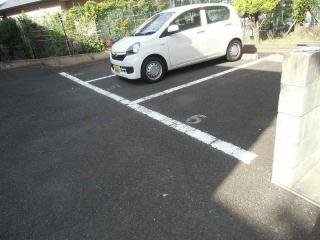 フローラル(27303)の外観・駐車場イメージ1枚目