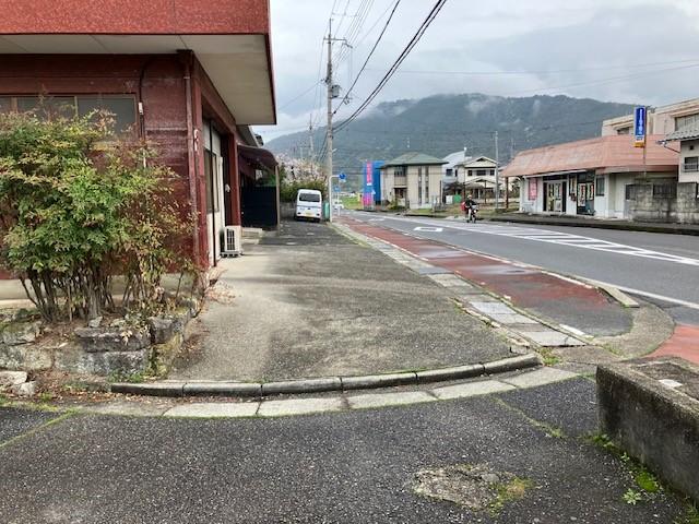 マンション加賀月極駐車場の外観・駐車場イメージ2枚目