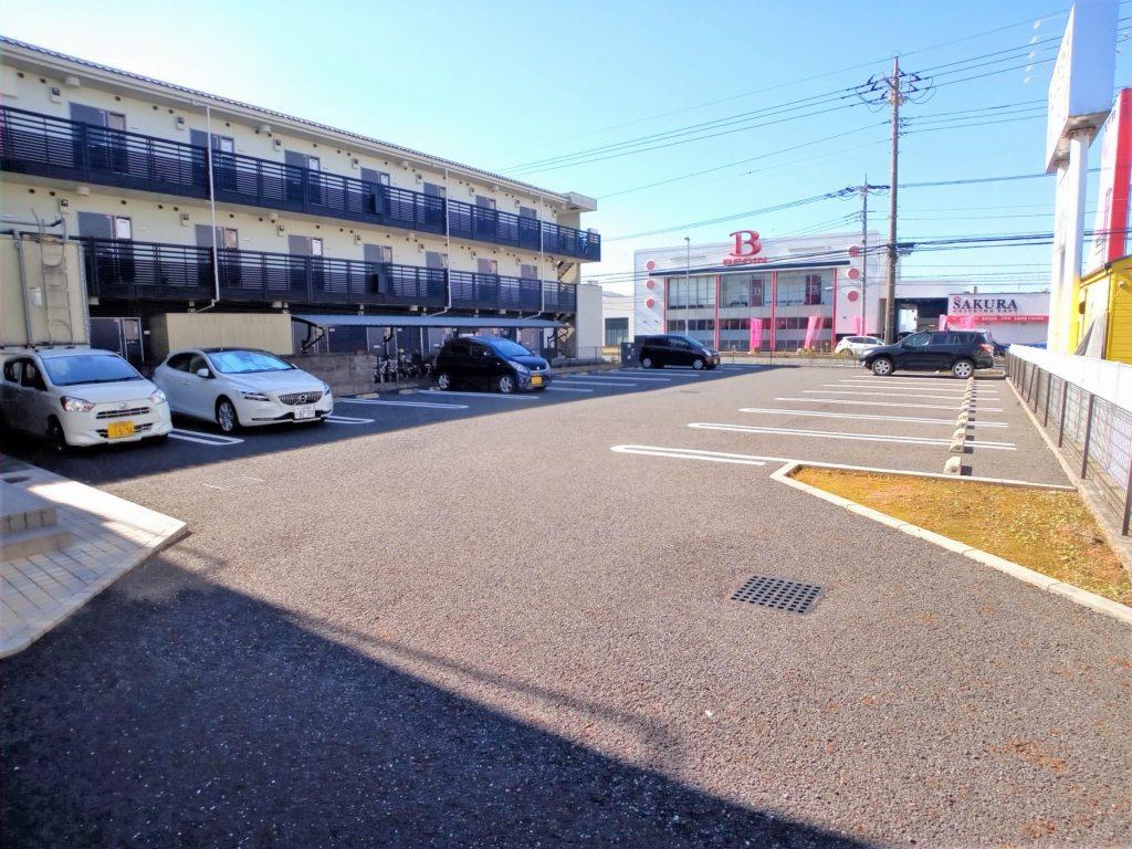 ルナルミエール越谷(52889)の外観・駐車場イメージ1枚目