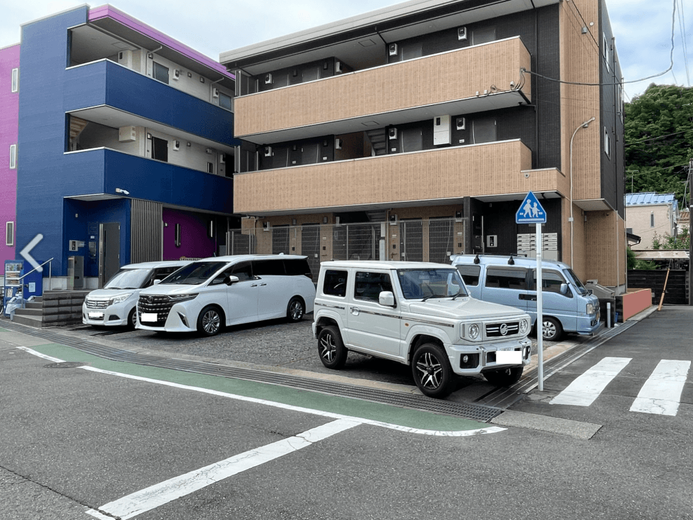 ピースパーキングの外観・駐車場イメージ1枚目