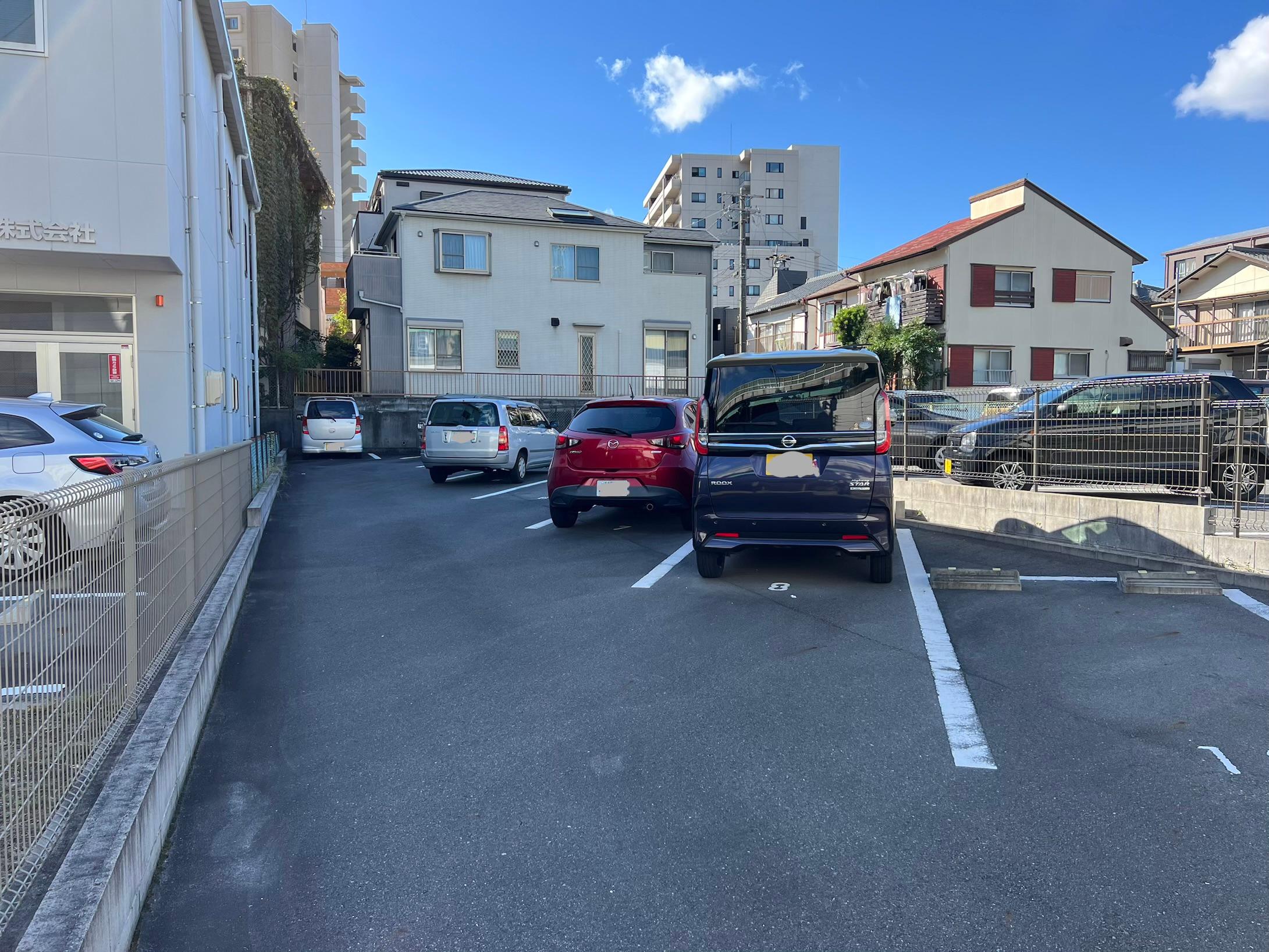 観音寺第三駐車場の外観・駐車場イメージ2枚目