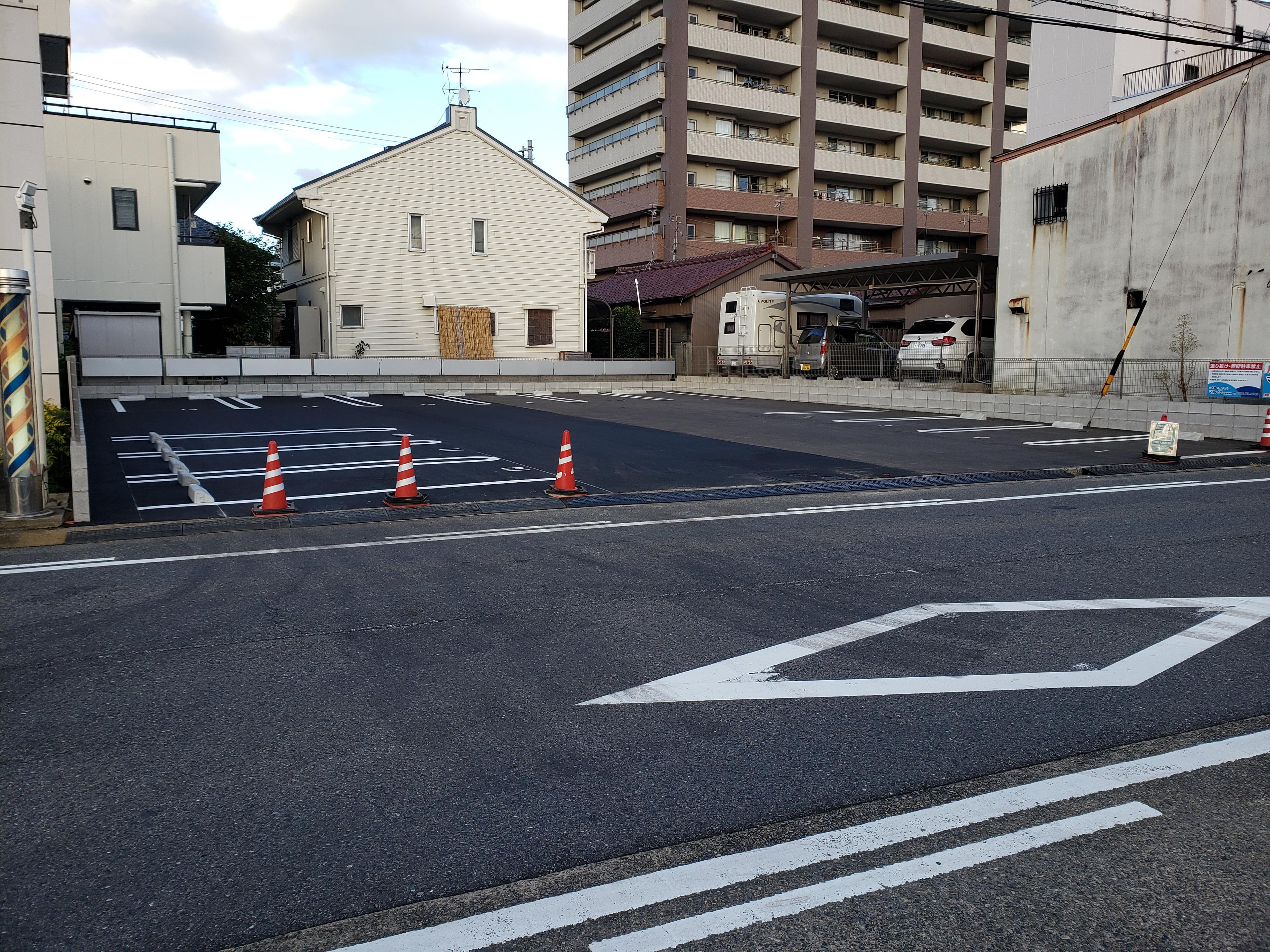 マルイワ・別明パーキングの外観・駐車場イメージ1枚目