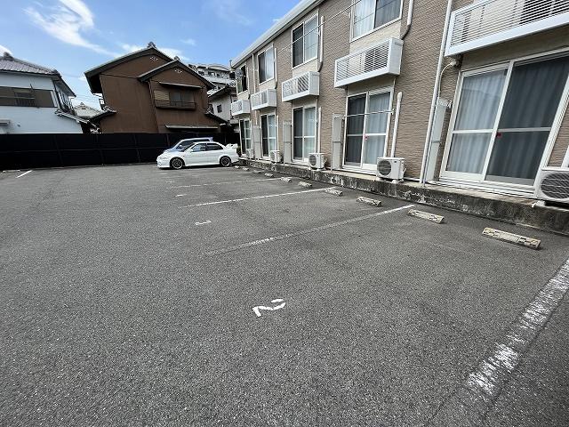 エルズ和泉(41951)の外観・駐車場イメージ1枚目