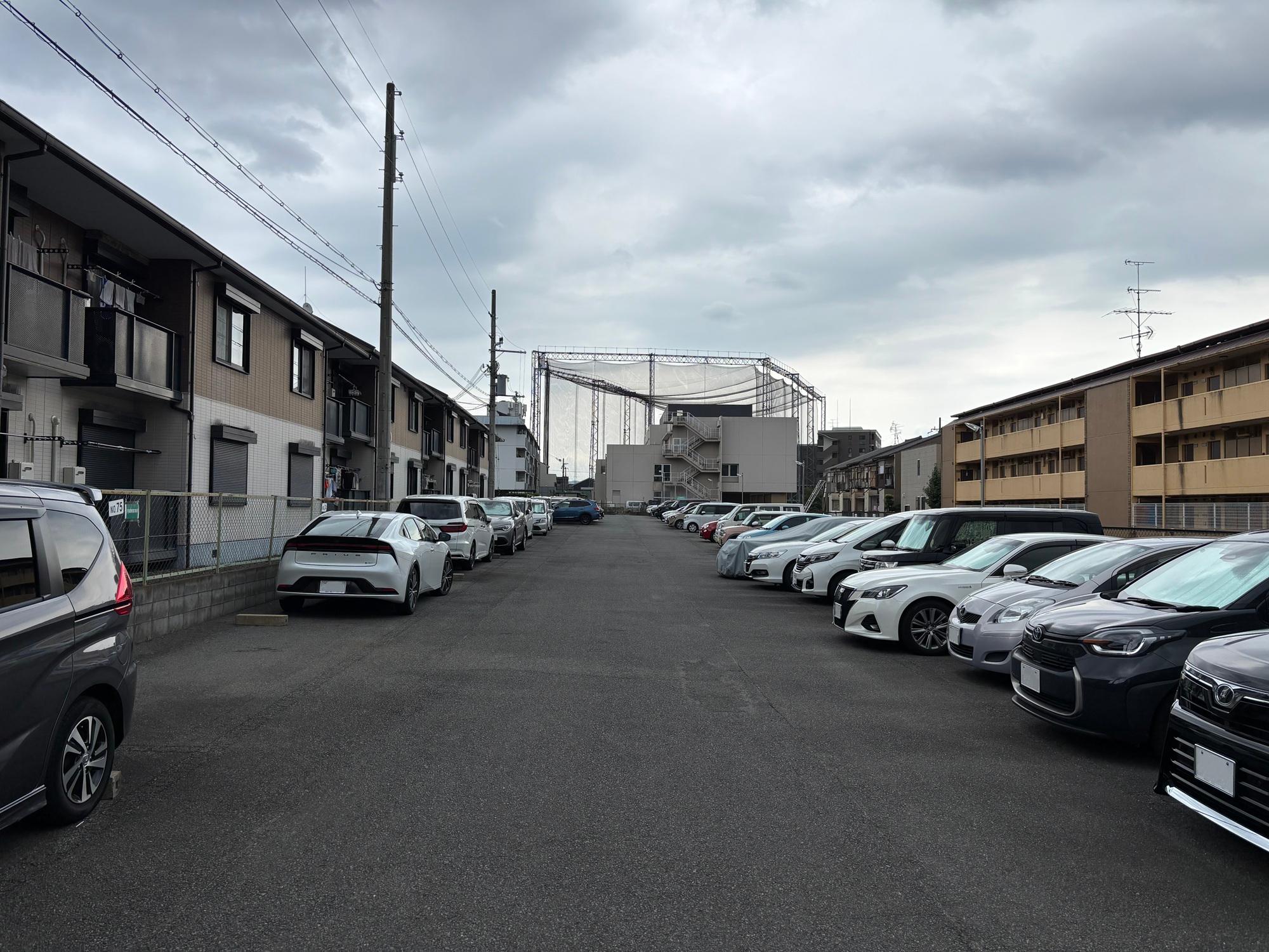 丸實ガレージの外観・駐車場イメージ2枚目