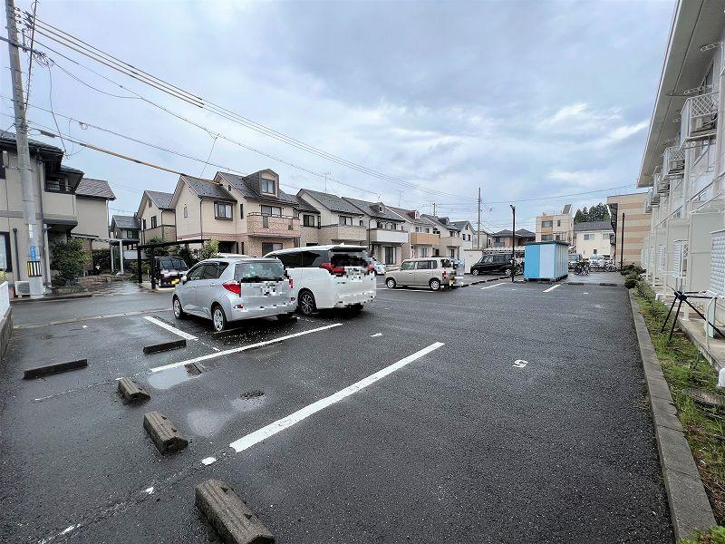 ヴィラ(16570)の外観・駐車場イメージ2枚目