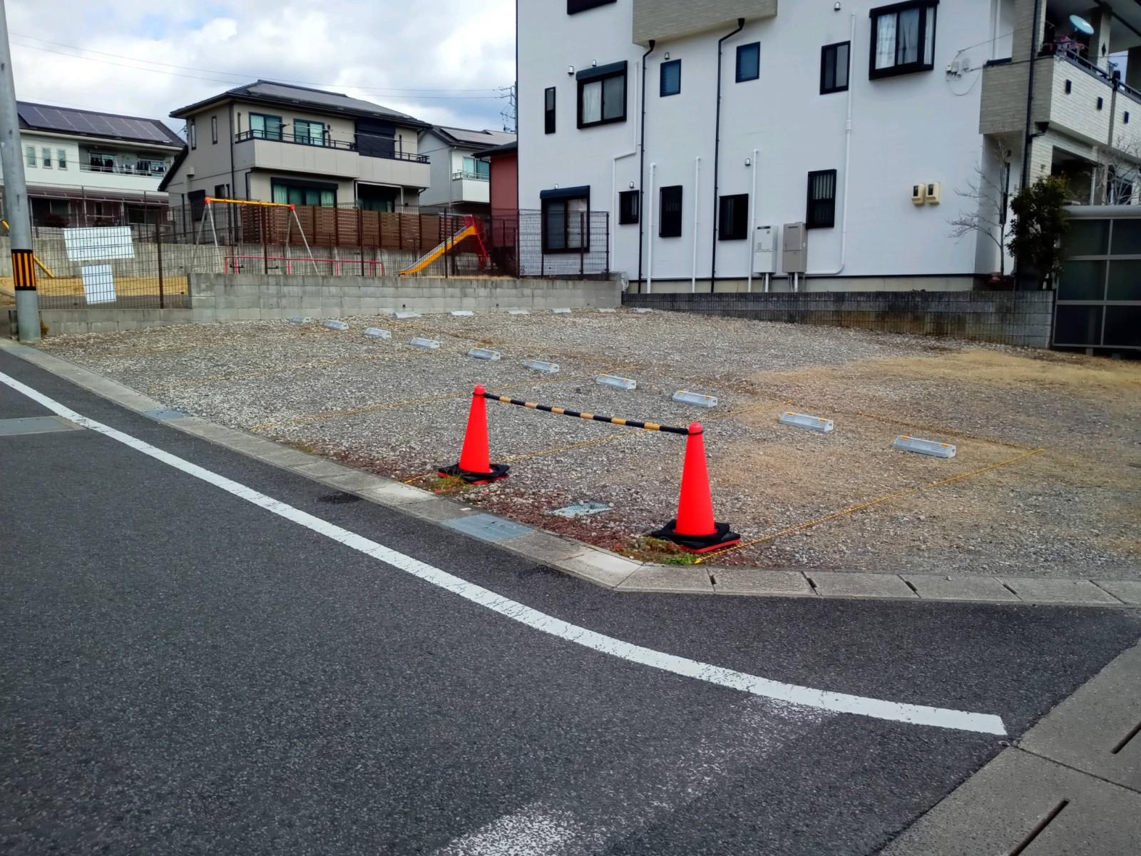 井上町2丁目駐車場の外観・駐車場イメージ2枚目