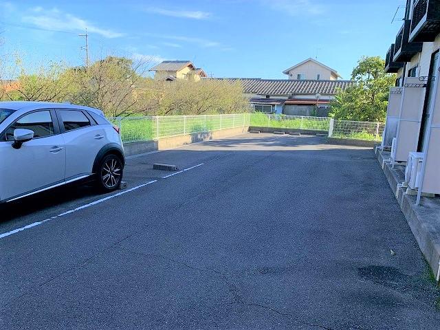 川口(38130)の外観・駐車場イメージ1枚目