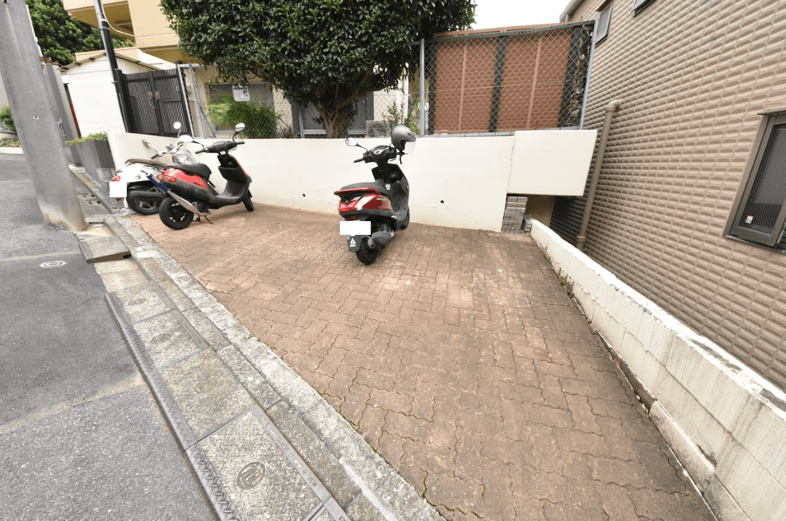 イルフィオーレ板橋の外観・駐車場イメージ1枚目