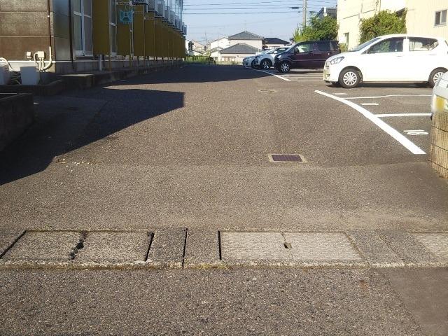 大月(17519)の外観・駐車場イメージ1枚目