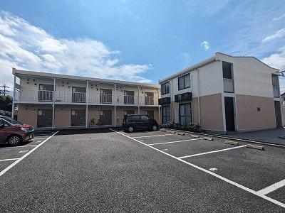 シャルマン(26154)の外観・駐車場イメージ1枚目